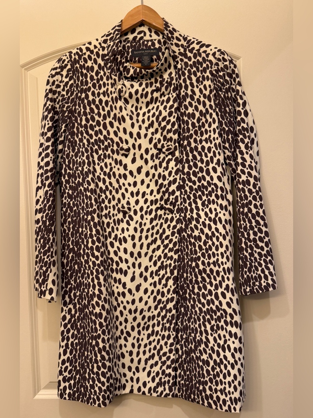Vintage Banana Republic Animal Print, Double-breasted Trench coat Size Small